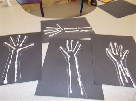 X-ray with q-tips, community helpers, play doctor- Preschool ::Crafts By Mahaley | Community ...