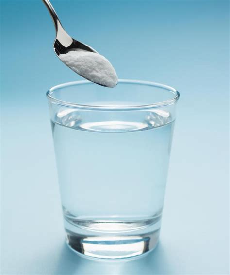 Benefits of oral rinsing with salt water following oral surgery | Kazemi Oral Surgery