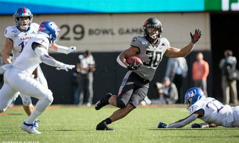 Chuba Hubbard Named One of Three Doak Walker Award Finalists | Pistols Firing