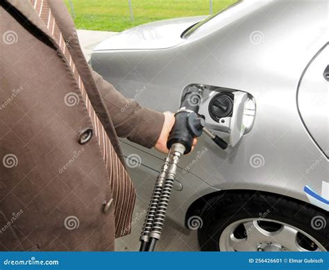 The Refueling of a Hydrogen Car Stock Image - Image of energy, cheap: 256426601