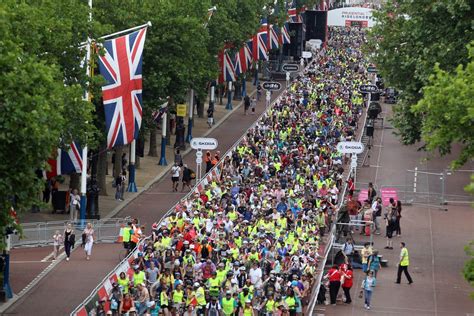 Thousands of bike fans arrive in London for the UK's biggest cycling festival | London Evening ...