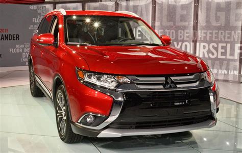 2016 Mitsubishi Outlander GT 7