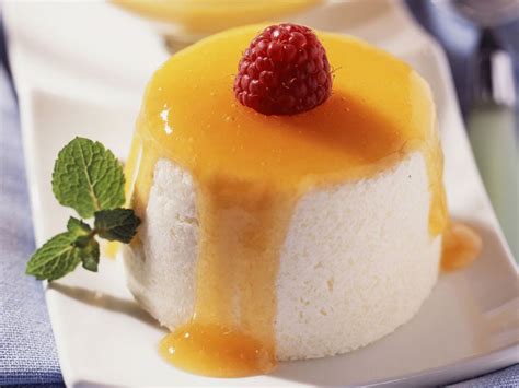 Cottage Cheese Pudding with Orange Cream Recipe | EatSmarter