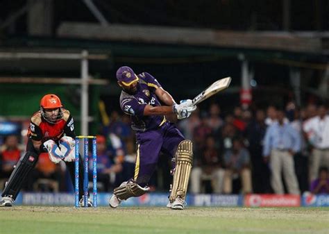 Yusuf Pathan hits fastest IPL half-century