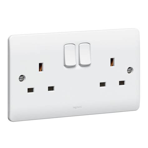 LEGRAND 730076 13A DOUBLE SWITCHED SOCKET