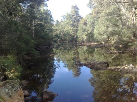 Endrick River Crossing Rest Area - Caravan on Tour