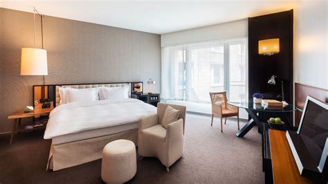 Luxury rooms and hotel suites in Berlin | Grand Hyatt Berlin