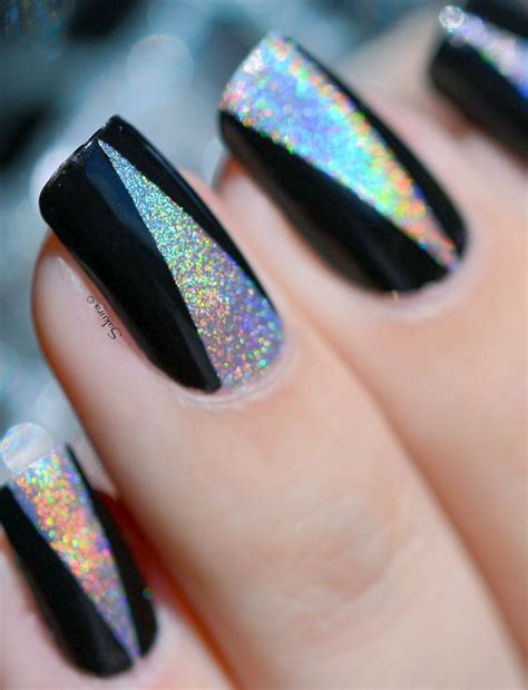 11 inspirations de nail art triangle - Le Mag Beauté