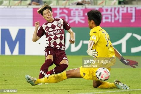 Kyogo Furuhashi of Vissel Kobe scores his side's third goal during ...