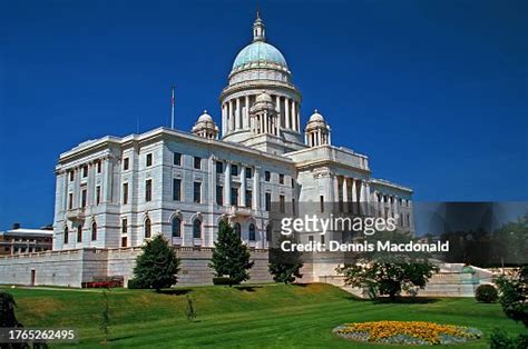 State Capitol Buildings High-Res Stock Photo - Getty Images