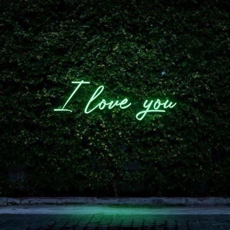 i love you neon sign – Dubai Neon