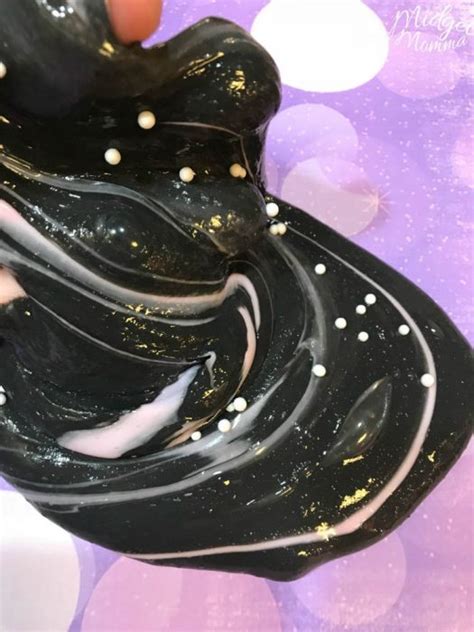 How to Make Black Galaxy Swirl Slime • MidgetMomma