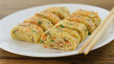 Rolled Omelette Recipe - The Cooking Foodie