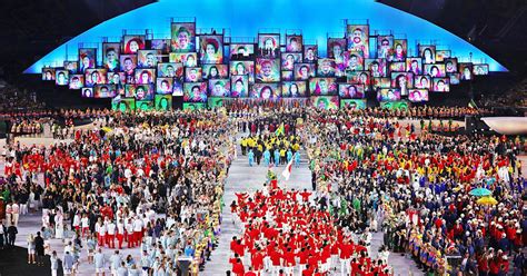 The remarkable story of the Athletes’ Parade - Olympic News