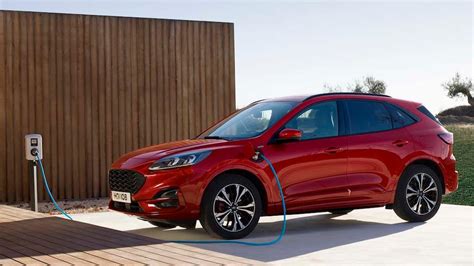 Five things we learned about the new Ford Kuga Hybrid | Top Gear