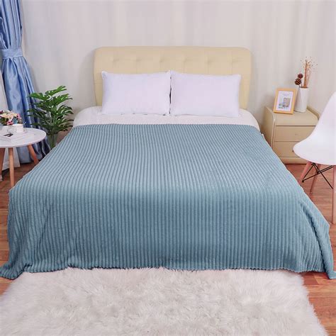 Flannel Fleece Blanket Twin Size 3D Jacquard Stripe Pattern Microfiber Plush Lightweight Bed ...