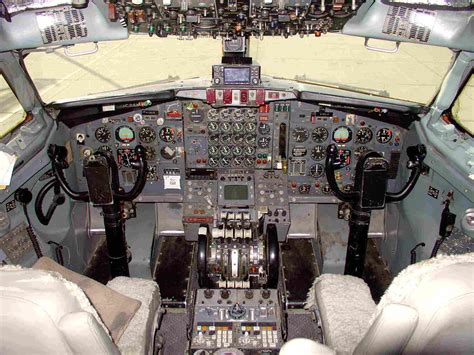 Image result for boeing 707 cockpit | Cockpit, Boeing 707, Flight deck