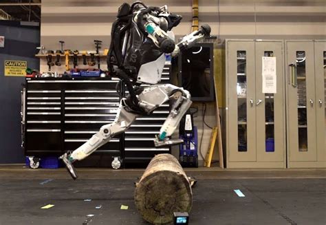 Parkour Atlas robot | WordlessTech