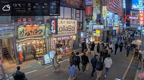 Tokyo Shinjuku - Kabukicho Main Street Webcam - livecameraspot