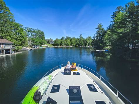 Rideau Canal Cruise - Unique Cruise Holidays with Let Boat | Planet D