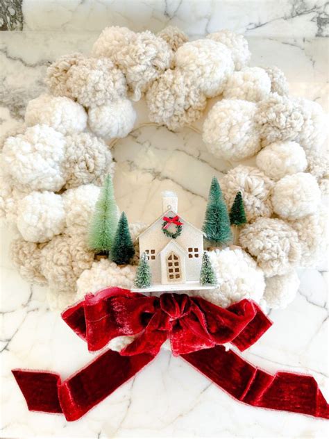 18 DIY Christmas Wreath Ideas Anyone Can Make! - Modern Glam