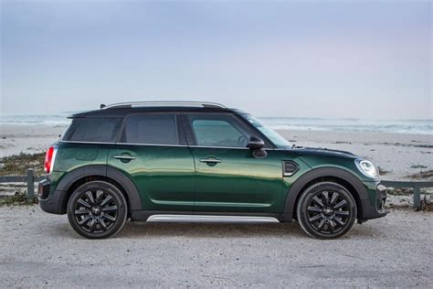 Mini Countryman Cooper (2017) Review - Cars.co.za