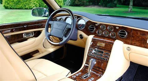 Bentley Arnage - specifications, photos, videos, reviews, prices