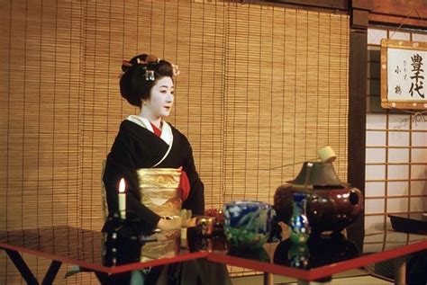 Geisha Tea Ceremony (2) Miyako Odori | Tea ceremony during t… | Flickr