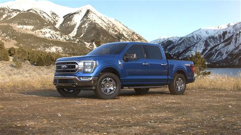 2021 Ford F-150 Velocity Blue_o - Highland Ford