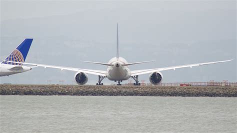 United Airlines Boeing 787 -8 Dreamliner N27908 from dead … | Flickr