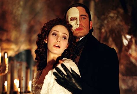 Phantom Of The Opera Christine And Phantom Kiss