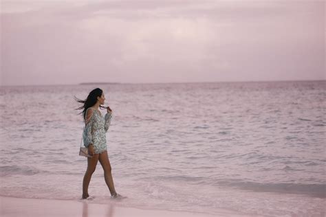 SUNSET IN MALDIVES | Glam & Glitter