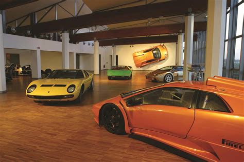 Virtual Tour: Online Museum by Lamborghini | MR.GOODLIFE