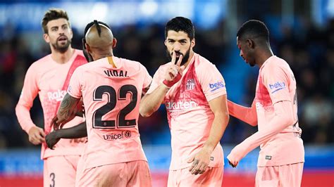 Alaves 0 - 2 Barcelona - Match Report & Highlights