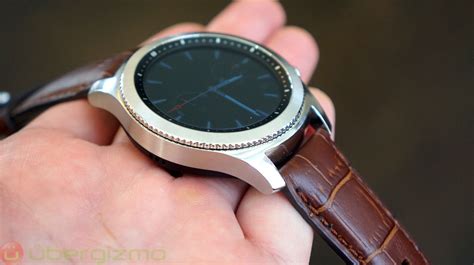 Samsung Gear S3: Hands-On Review | Ubergizmo