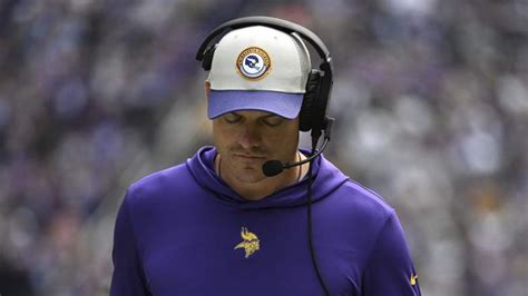 Vikings Coach Sends Josh Dobbs Strong Message on QB Change