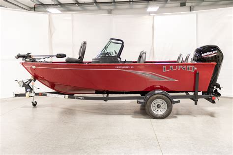 Lund 2021 - 1650 Rebel XL Sport with 90 HP Mercury and Heritage Red Finish | Vance Outdoors