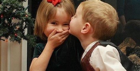 On her Cheeks :-1 - Bubblews | Baby kiss, Kids kiss, Cute kiss