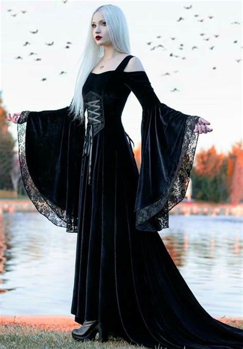 VAMPIRE DRESS: Authentic Majestic and Elegant Velvet & Lace - Etsy