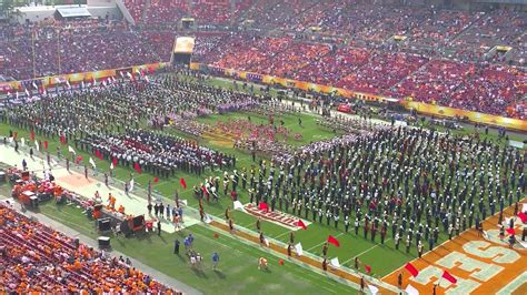 Outback bowl halftime performance 2016 - YouTube