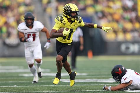 TROY FRANKLIN EMERGING AS OREGON’S PREMIER RECEIVER – The Wideout is Fulfilling His Promised Talent