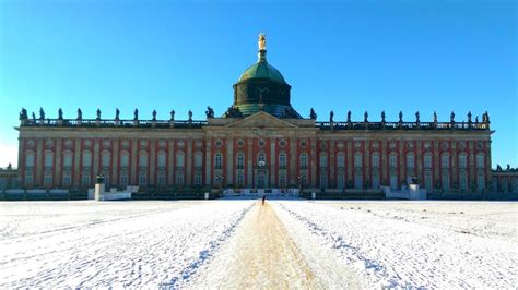 #360video: The New Palace in Potsdam | Check-in - YouTube