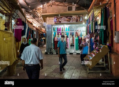 Taroudant souk hi-res stock photography and images - Alamy