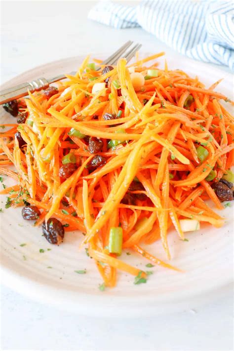 Carrot Salad - Crunchy Creamy Sweet