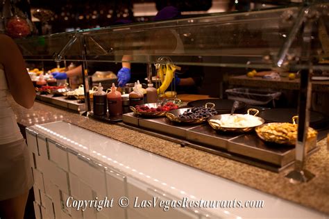 Bacchanal Buffet at Caesar's Palace Restaurant Info and Reservations