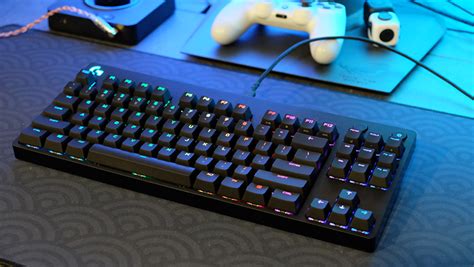 Logitech G Pro X mechanical keyboard review: Have fun swapping out ...