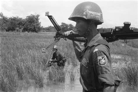 Vietnam War 1968 - 25th Division ARVN soldier patroling Ca… | Flickr