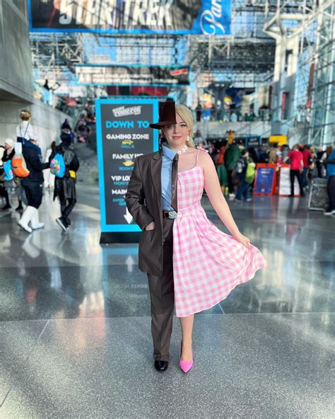 My barbenheimer cosplay at NYCC! : r/cosplay