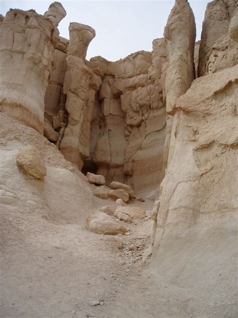 LAURAnce of aROBia: Al Hofuf - Caves