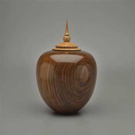 Artistic Wood Urns – Unique Cremation Urns, Wood Urns, Hand Turned Works of Art